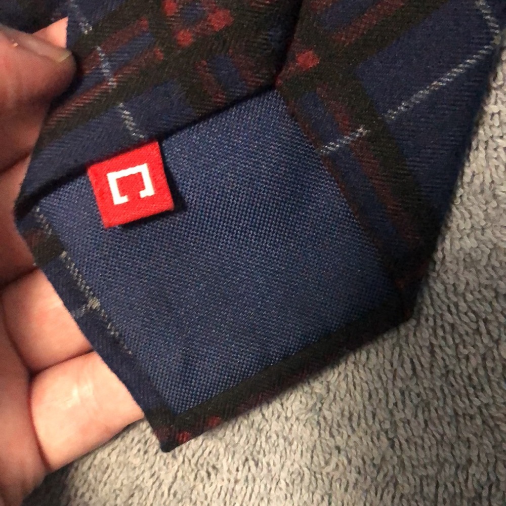 Tie - Picture 3 of 3